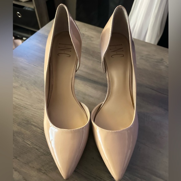 I.N.C tan heels size 7.5✨ - Picture 2 of 4
